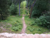 Вид на дорожку, уходящую от склепа Меллинов - Пистолькорс в сторону дворца-усадьбы Пистолькорс в Бирини