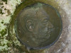 Кладбище «Strupdegunu», волость Платонес, октябрь 2019 г. Бронзовый медальен-портрет работы Рихардса Маурса (1888-1962).