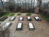 Немецкое кладбище Тукумса, декабрь 2019 г. Бетонные надгробники с табличками.