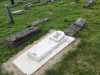 Еврейская часть кладбища «Līvas», Лиепая, сентябрь 2019 г. Реставрированные бетонные надгробия.