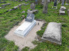 Еврейская часть кладбища «Līvas», Лиепая, сентябрь 2019 г. Реставрированные бетонные надгробия.