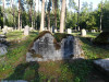 Еврейское кладбище Яунелгавы, август 2019 г. Семейный <i>охель</i>.