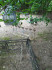 Иудейское (еврейское) кладбище Асоте, Крустпилс, июль 2020 г. Ритуальные подсвечник-минора справа от стелы на месте братского захоронения.