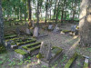 Иудейское (еврейское) кладбище, Екабпилс, июль 2020 г. Сектор кладбища со стороны разрушенной ограды.