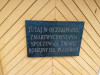 Краслава, костел св. короля Людвига IX, июль 2020 г. Табличка на польском языке на входе в усыпальницу графов Плятеров.