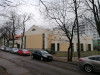 Рига, март 2023, Вецмилгравис. Вид на здание музыкальной школы имени А. Домбровскиса со стороны улицы ...